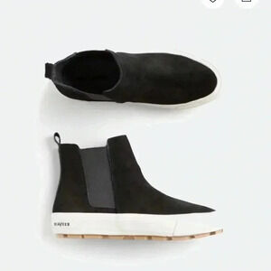 SeaVees black Laguna Chelsea boot suede size 8.